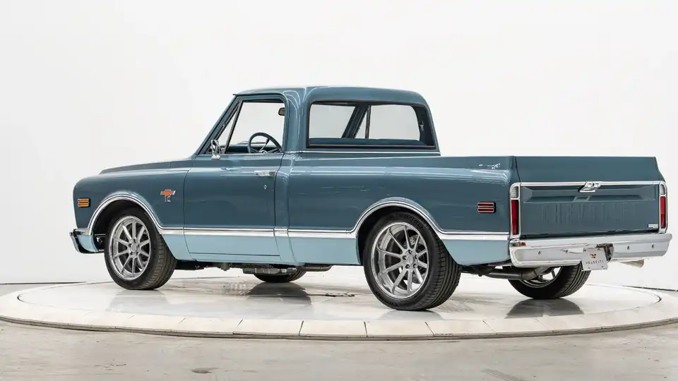 1971 Chevrolet C10 Truck_13 Driver Side Rear 3.4