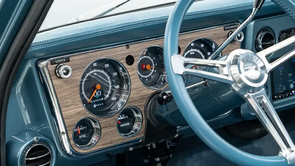 1971 Chevrolet C10 Truck_15 Dakota Digital Gauges