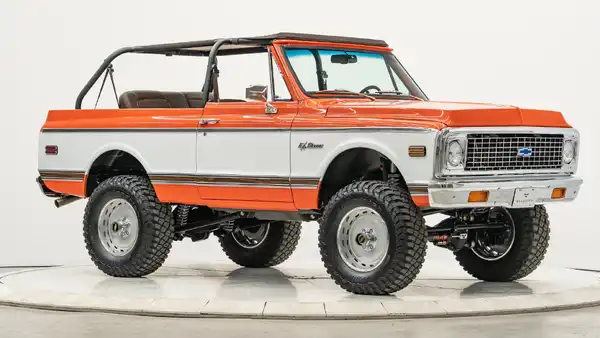 1969 Hugger Orange Chevy K5 Blazer For Sale_7 Passenger Side Front  3.4