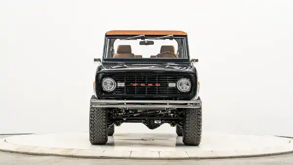 1974 Black Ford Bronco_5 Front