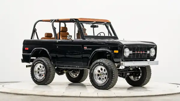 1974 Black Ford Bronco_7 Passenger Side Front  3.4
