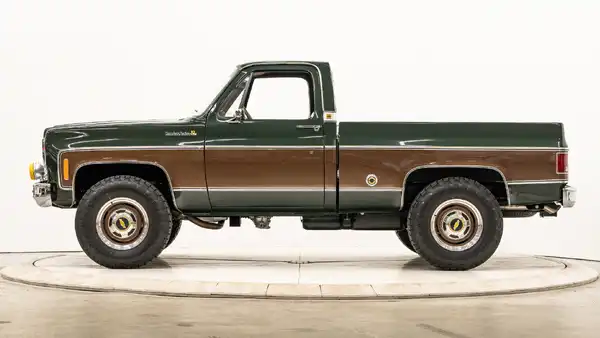 1977 Chevy K10_2 Drivers Side 