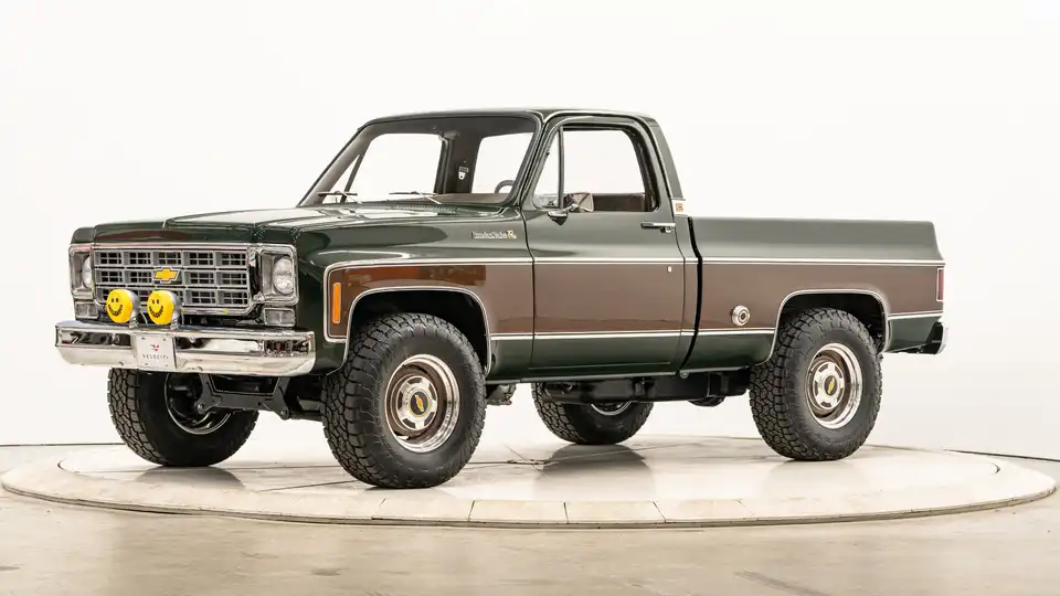 1977 Chevy K10_3 Drivers Side Front 3.4