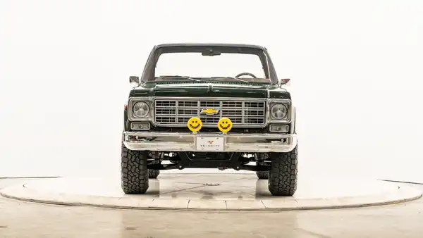 1977 Chevy K10_5 Front