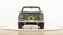 1977 Chevy K10_5 Front