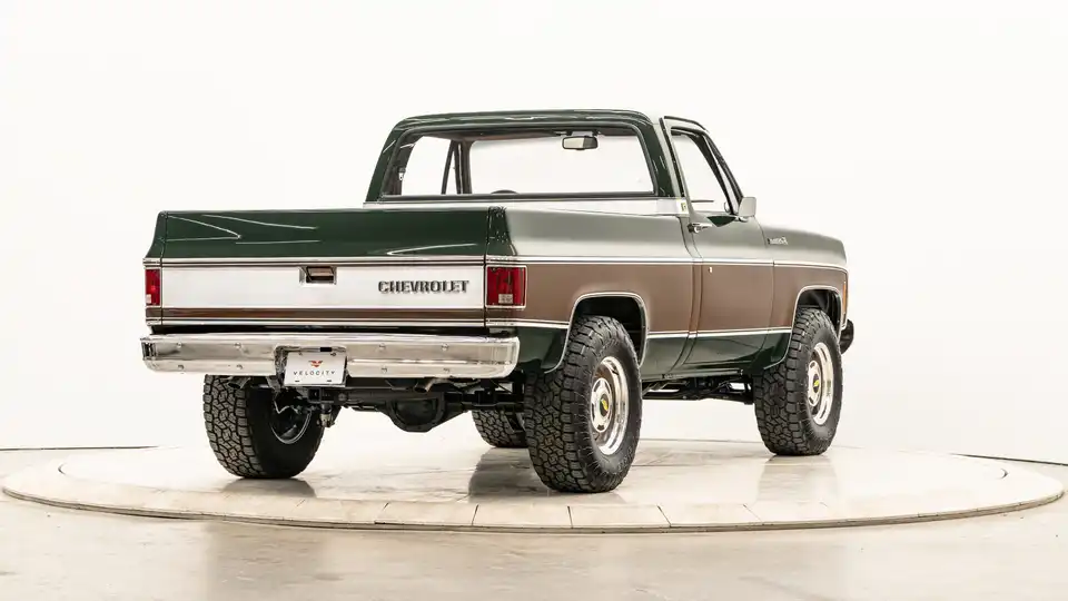 1977 Chevy K10_10 Passenger Side Rear