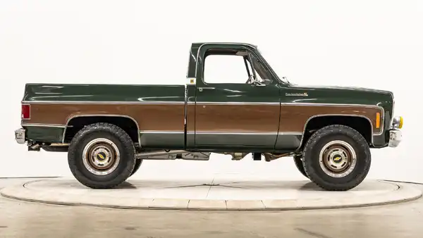 1977 Chevy K10_8 Passenger Side