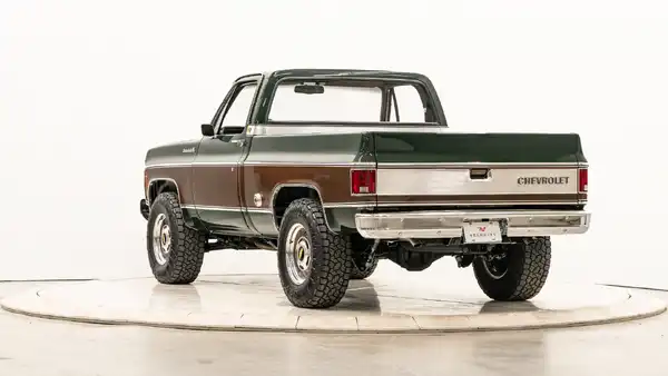 1977 Chevy K10_12Driver Side Rear