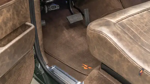 1977 Chevy K10_17 Front Interior