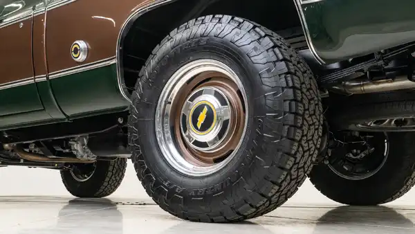 1977 Chevy K10_Exterior  Copy