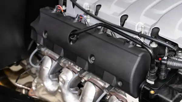 1977 Chevy K10_28 V8 Coyote Engine