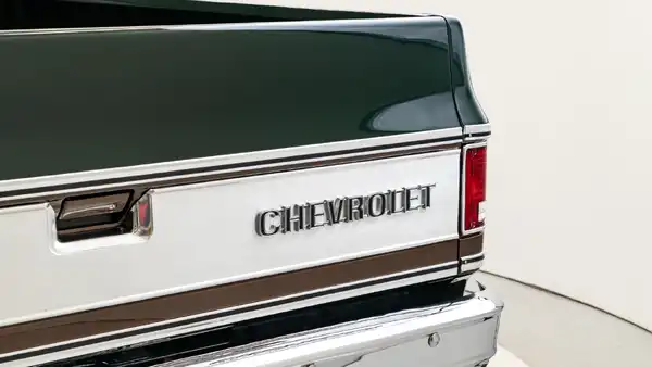 1977 Chevy K10_Exterior  Copy 2