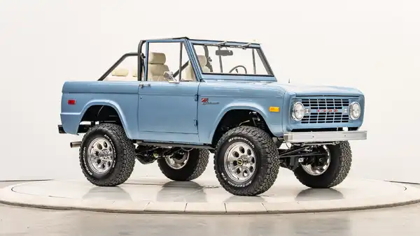 1968 Ford Bronco_7 Passenger Side Front  3.4