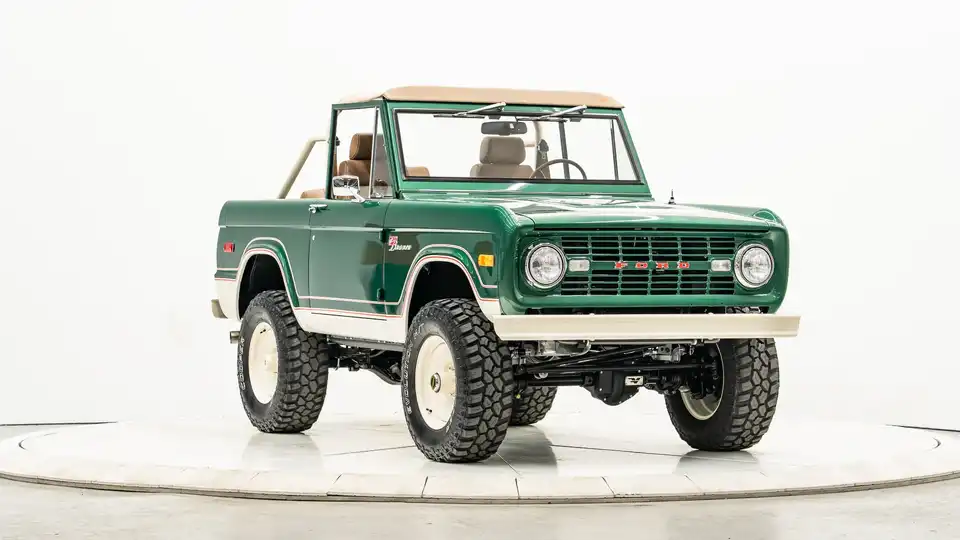 1974 Ford Bronco For Sale_6 Passenger Side Front 