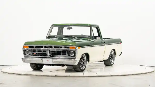 1974 Vintage Ford F100 For Sale_4 Drivers Side Front 