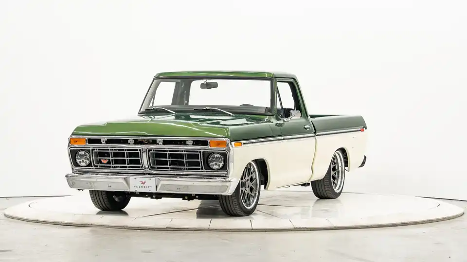 1974 Vintage Ford F100 For Sale_4 Drivers Side Front 