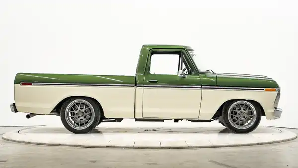1974 Vintage Ford F100 For Sale_8 Passenger Side