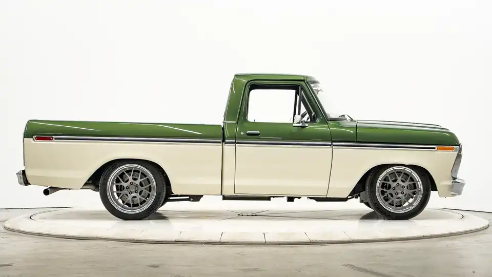 1974 Vintage Ford F100 For Sale_8 Passenger Side