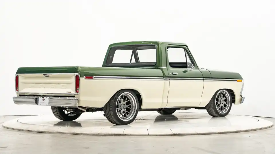 1974 Vintage Ford F100 For Sale_9 Passenger Side Rear 3
