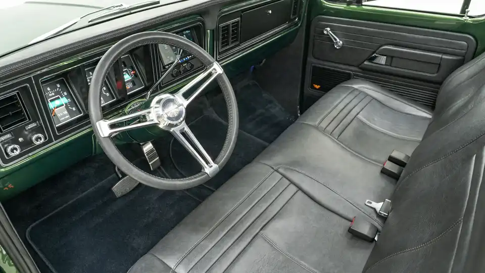 1974 Vintage Ford F100 For Sale_ 14 15 Driver Side Interior