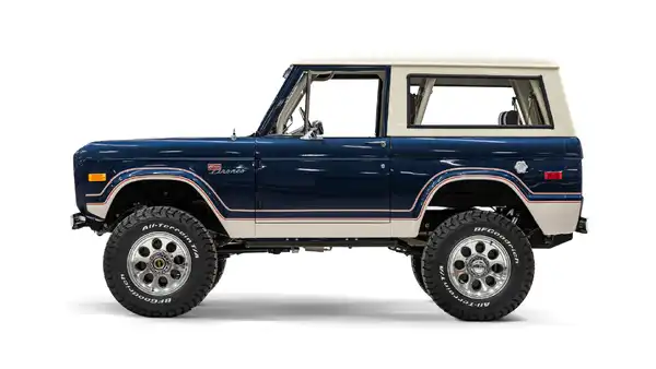1976 Classic Ford Bronco_2 Drivers Side 
