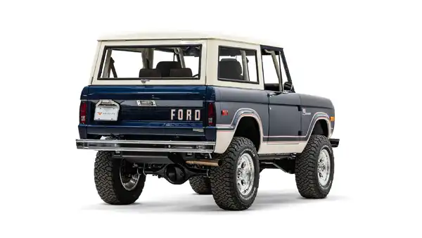 1976 Classic Ford Bronco_10 Passenger Side Rear