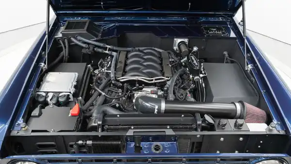 1976 Classic Ford Bronco_26 5.0L Ford Coyote Engine