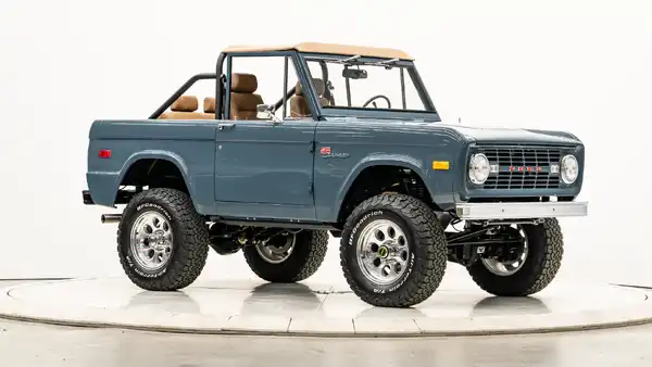 1970 Classic Ford Bronco For Sale_7 Passenger Side Front  3.4