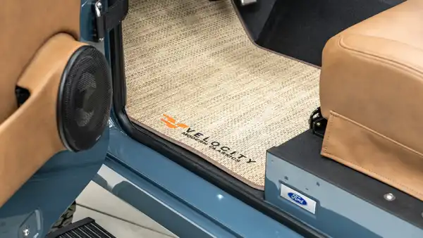 1970 Classic Ford Bronco For Sale_17 Front Interior