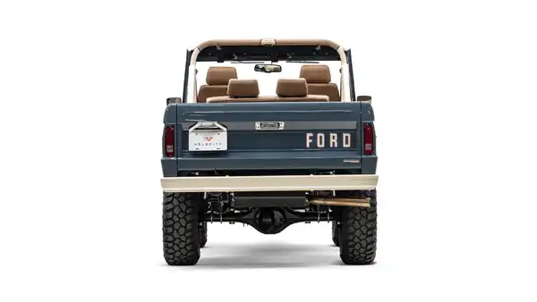 1974 Classic Ford Bronco_11 Rear Tailgate