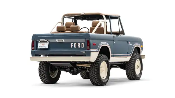 1974 Classic Ford Bronco_10 Passenger Side Rear