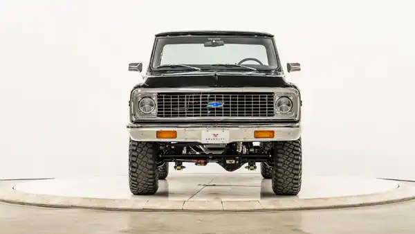 1972 Classic Chevy K10_5 Front