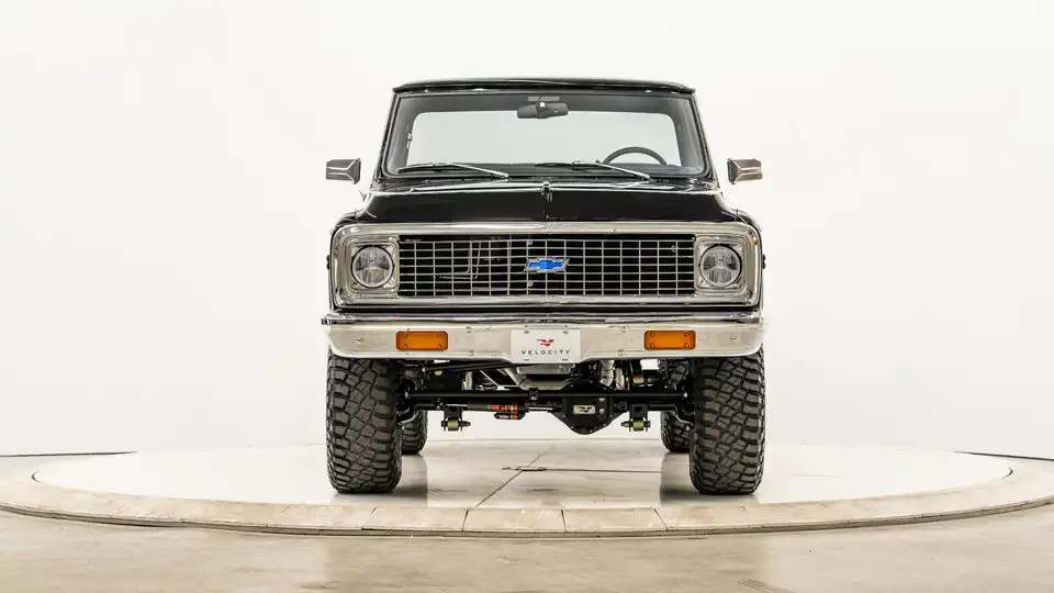 1972 Classic Chevy K10_5 Front