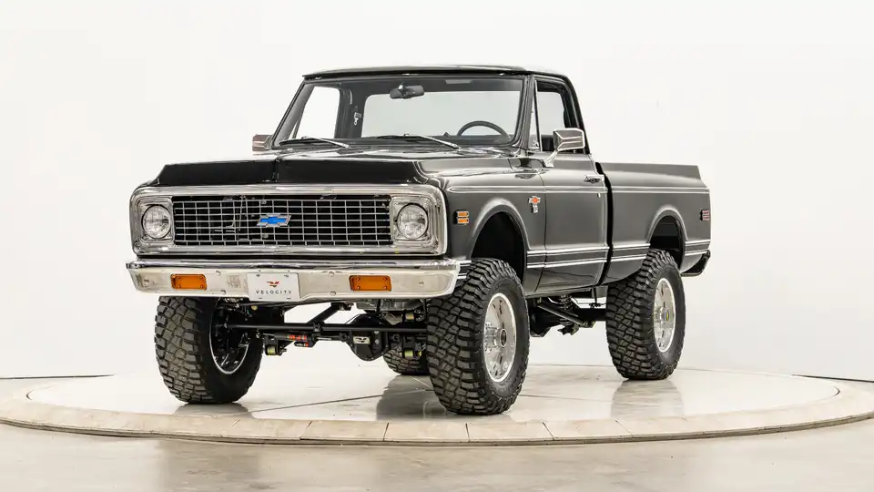 1972 Classic Chevy K10_4 Drivers Side Front 