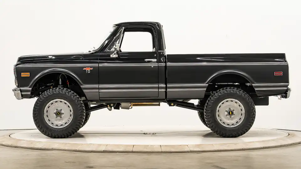 1972 Classic Chevy K10_2 Drivers Side 