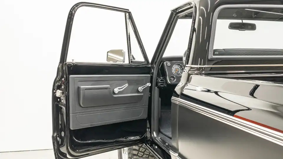 1972 Classic Chevy K10_20 Interior