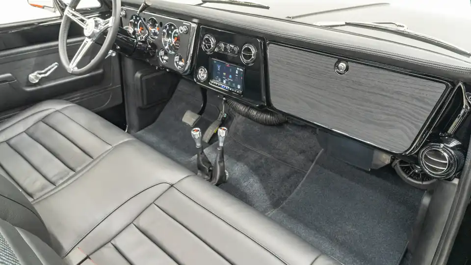 1972 Classic Chevy K10_18 Passenger Side Interior