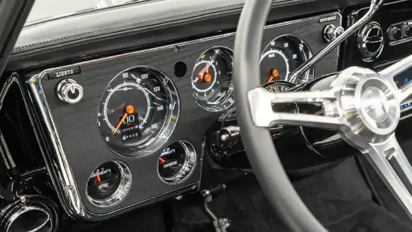 1972 Classic Chevy K10_15 Dakota Digital Gauges