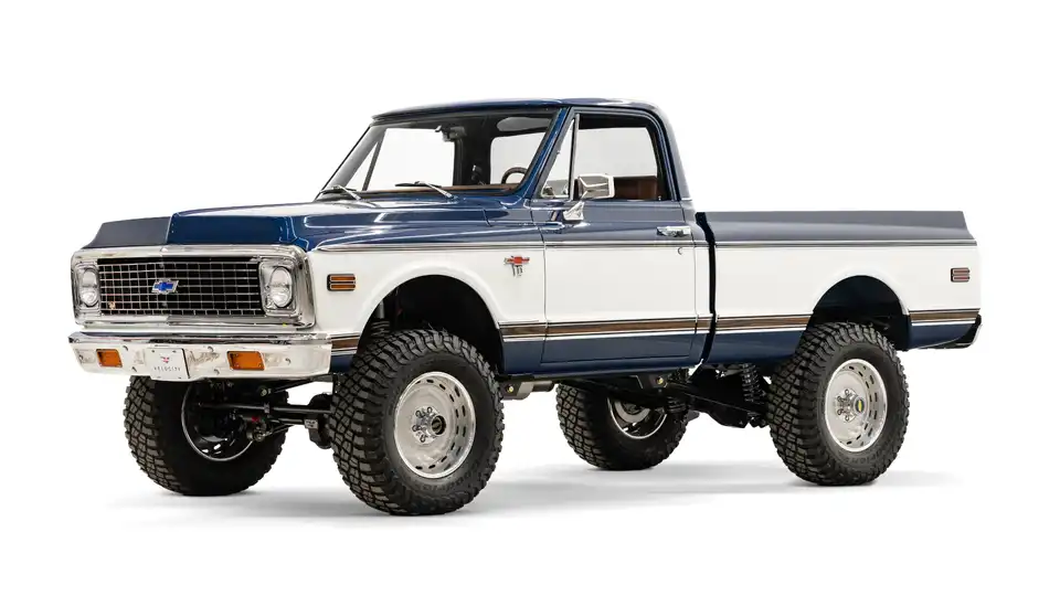 1971 Classic Chevy K10_3 Drivers Side Front 3.4