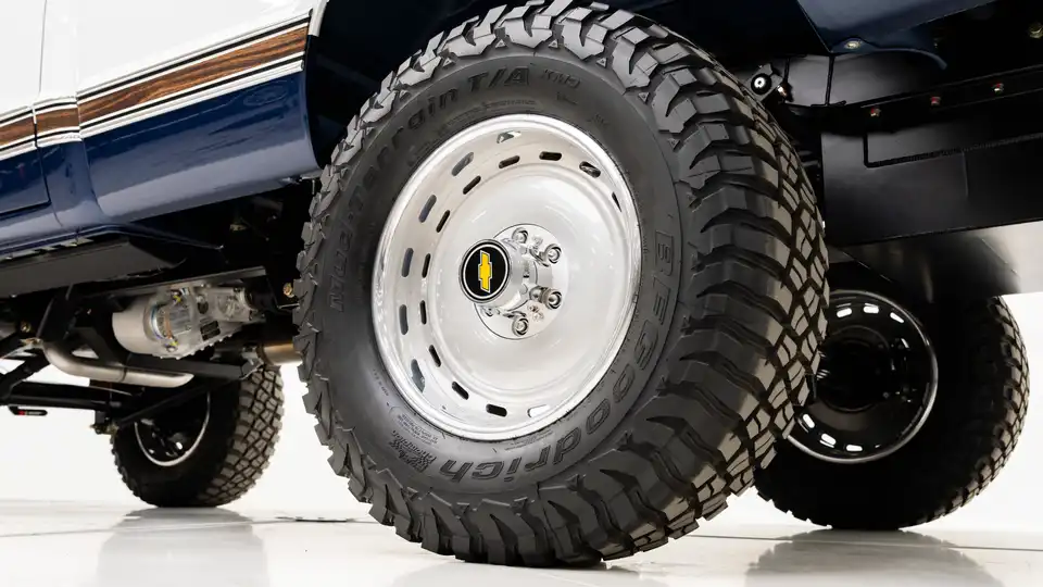 1971 Classic Chevy K10_Lifestyle Copy 2
