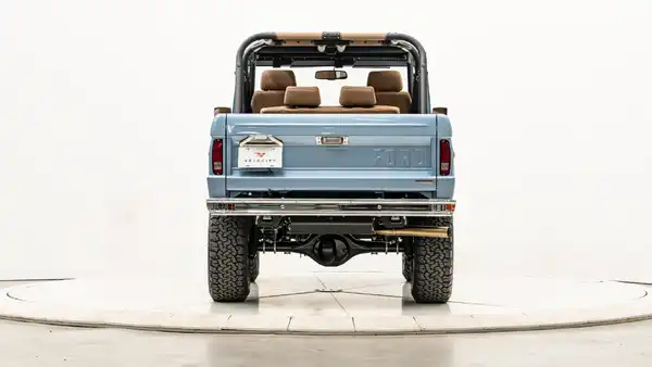 1974 Classic Ford Bronco_11 Rear Tailgate