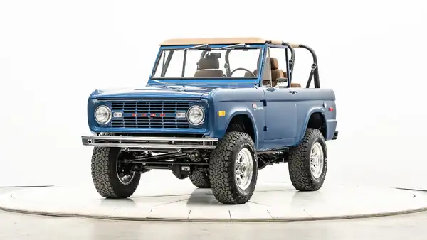 1971 Ford Bronco For Sale_4 Drivers Side Front 