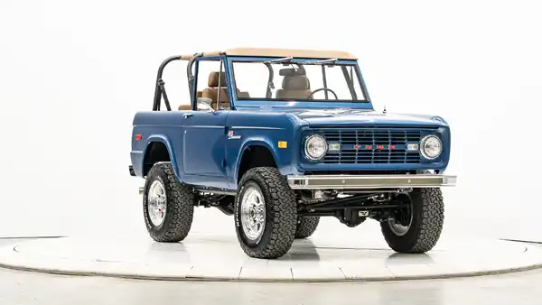 1971 Ford Bronco For Sale_6 Passenger Side Front 