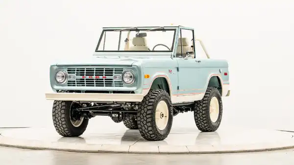 1975 Ford Bronco For Sale_4 Drivers Side Front 
