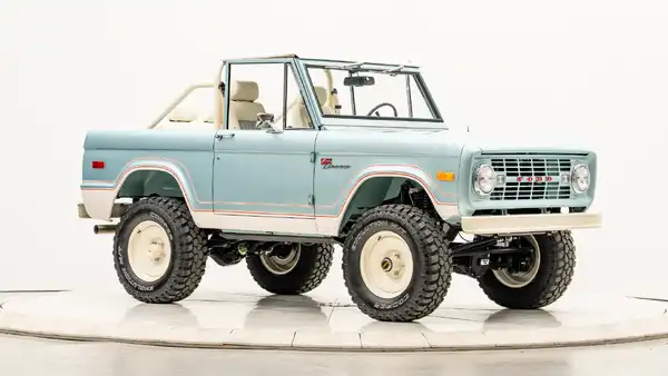 1975 Ford Bronco For Sale_7 Passenger Side Front  3.4