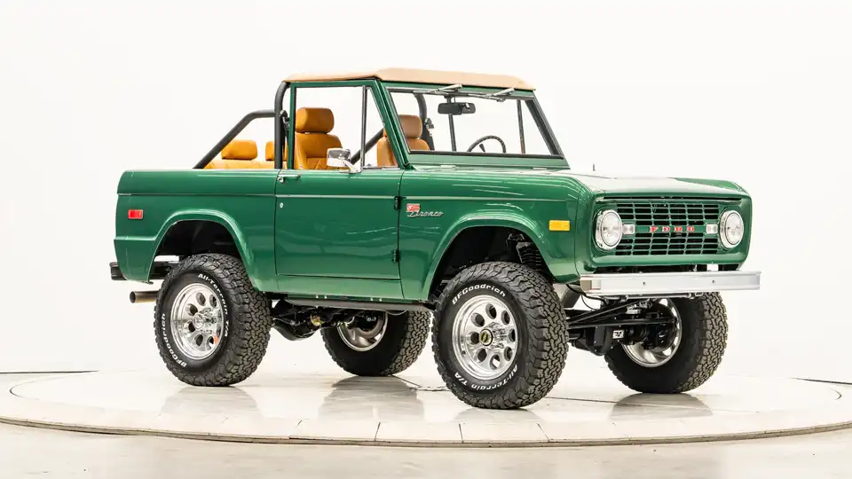 1967 Ford Bronco For Sale_7 Passenger Side Front  3.4