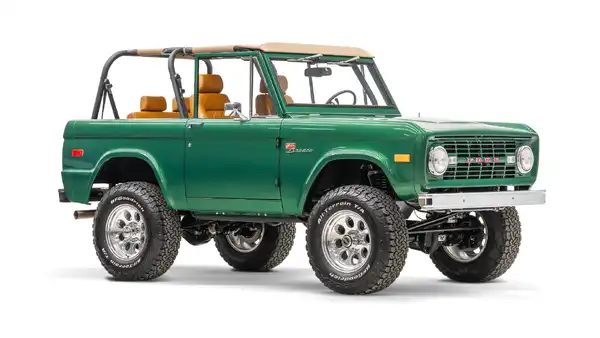 1967 Classic Ford Bronco_7 Passenger Side Front  3.4