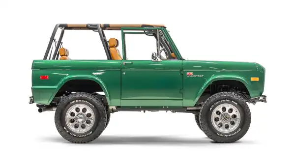 1967 Classic Ford Bronco_8 Passenger Side