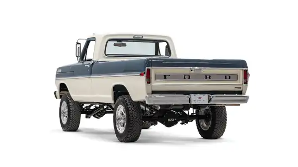 1971 Classic Ford F250_12 Driver Side Rear