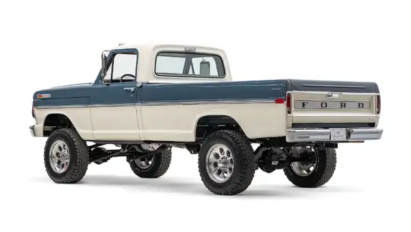 1971 Classic Ford F250_13 Driver Side Rear 3.4
